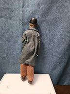 Possible Dreams Clothtique "Victorian Gentleman Caroler" (2003)