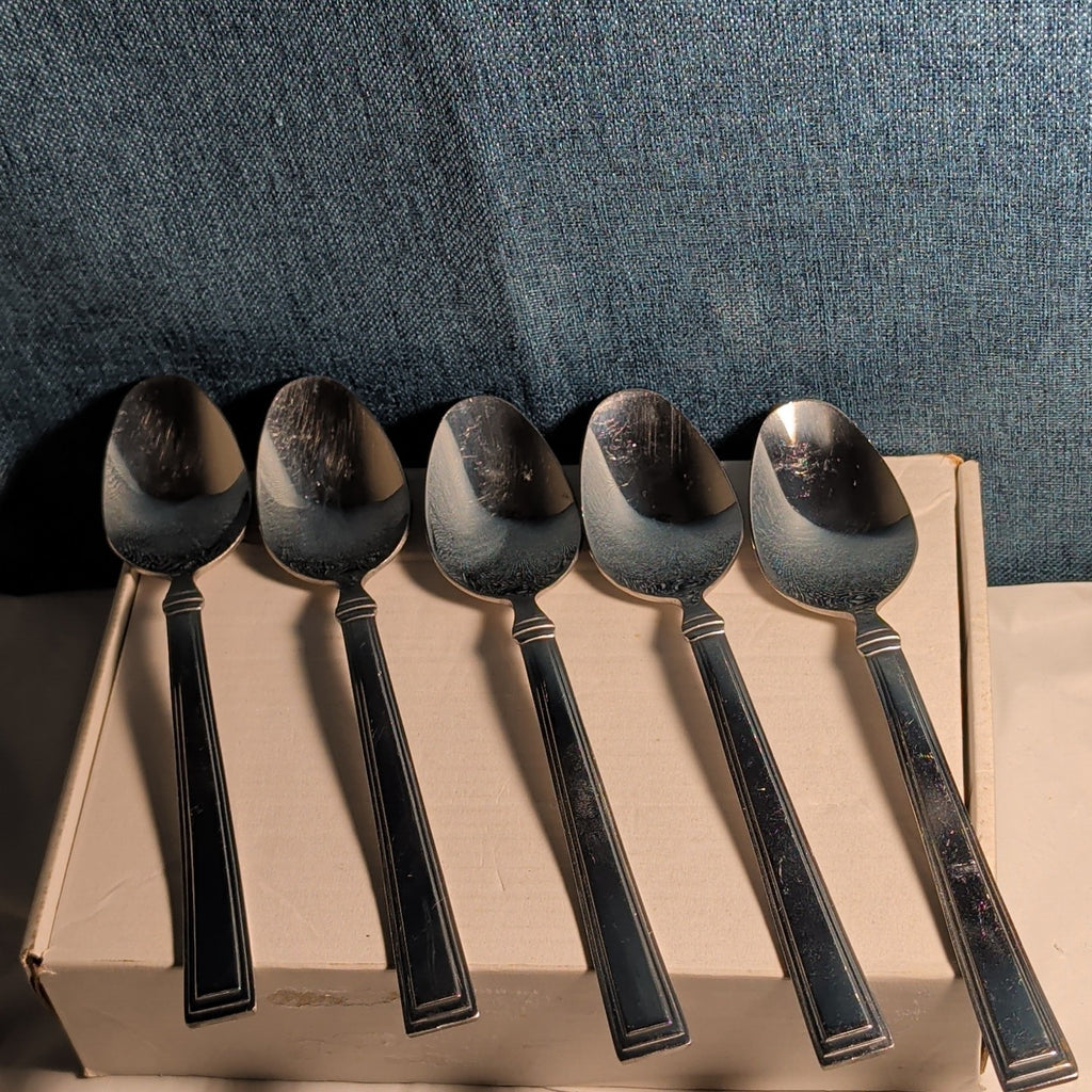 Hampton Silversmiths PORTFOLIO Glossy Spoons Set of 5 | 18/0 Stainless 208