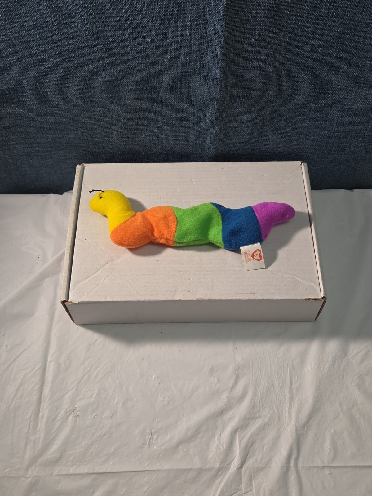 Ty Beanie Baby Inch the Inchworm 1995 Rainbow Plush Yarn Antennae Clean NO TAG