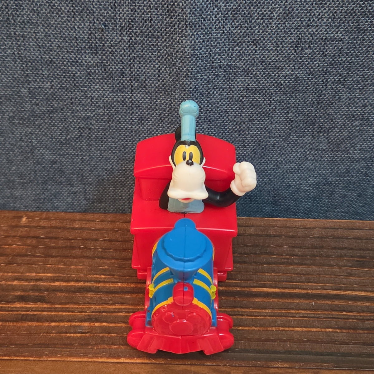 McDonalds Disney Runaway Railway Goofy Train Plastic 2020