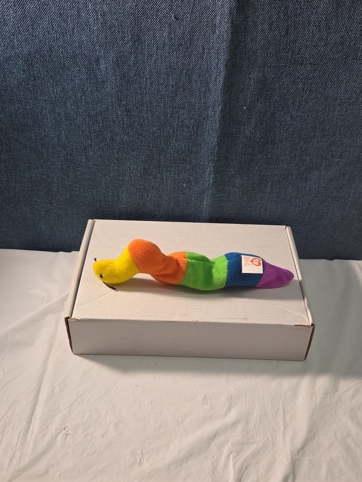 Ty Beanie Baby Inch the Inchworm 1995 Rainbow Plush Yarn Antennae Clean NO TAG