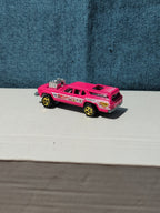 Hot Wheels Cruise Bruiser Pink | 2015 HW Wagons Demolition Derby | Loose Diecast