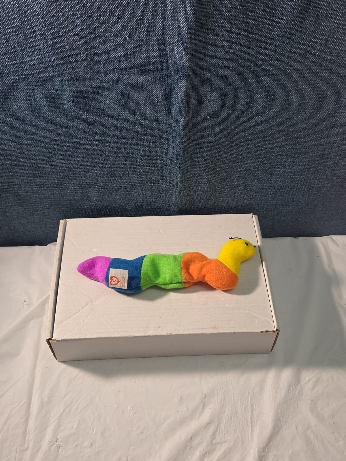 Ty Beanie Baby Inch the Inchworm 1995 Rainbow Plush Yarn Antennae Clean NO TAG