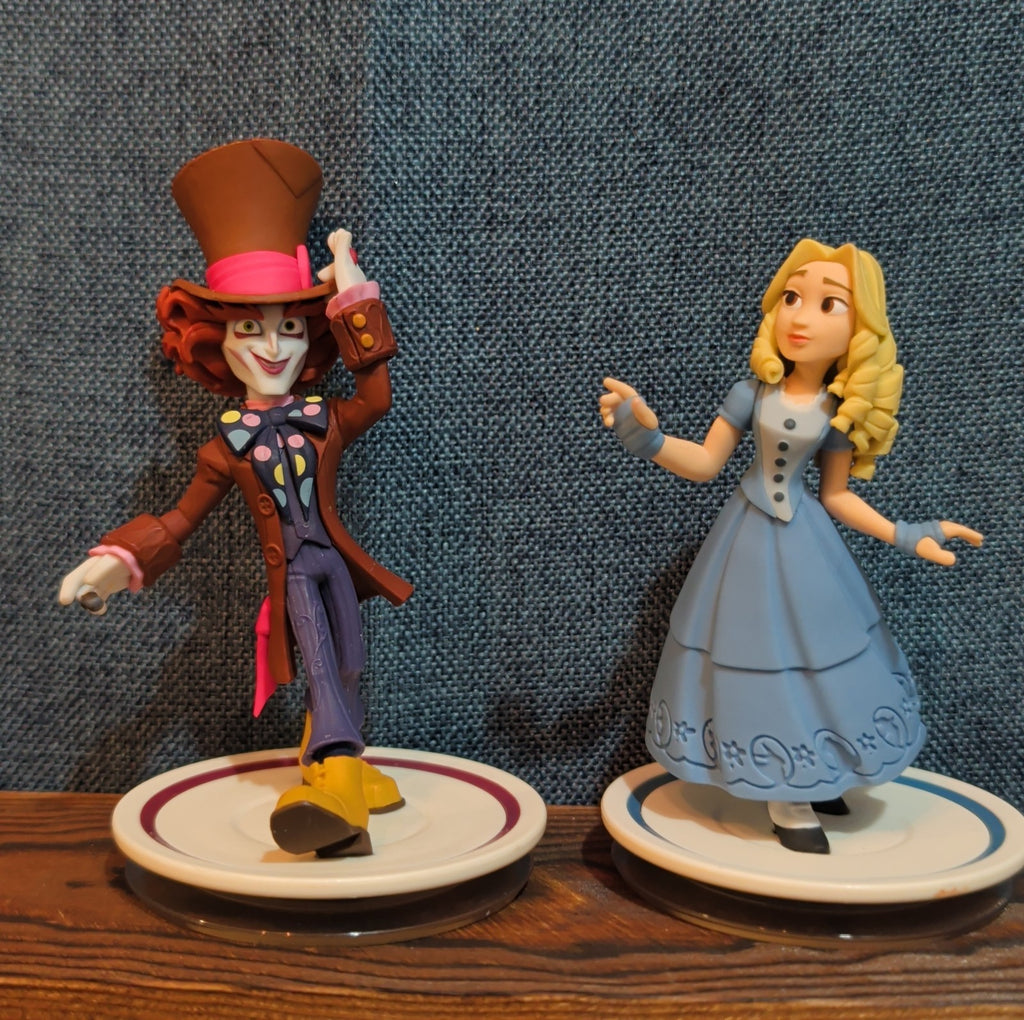 Disney Infinity 3.0 Alice & Mad Hatter Alice in Wonderland Character Figures Set