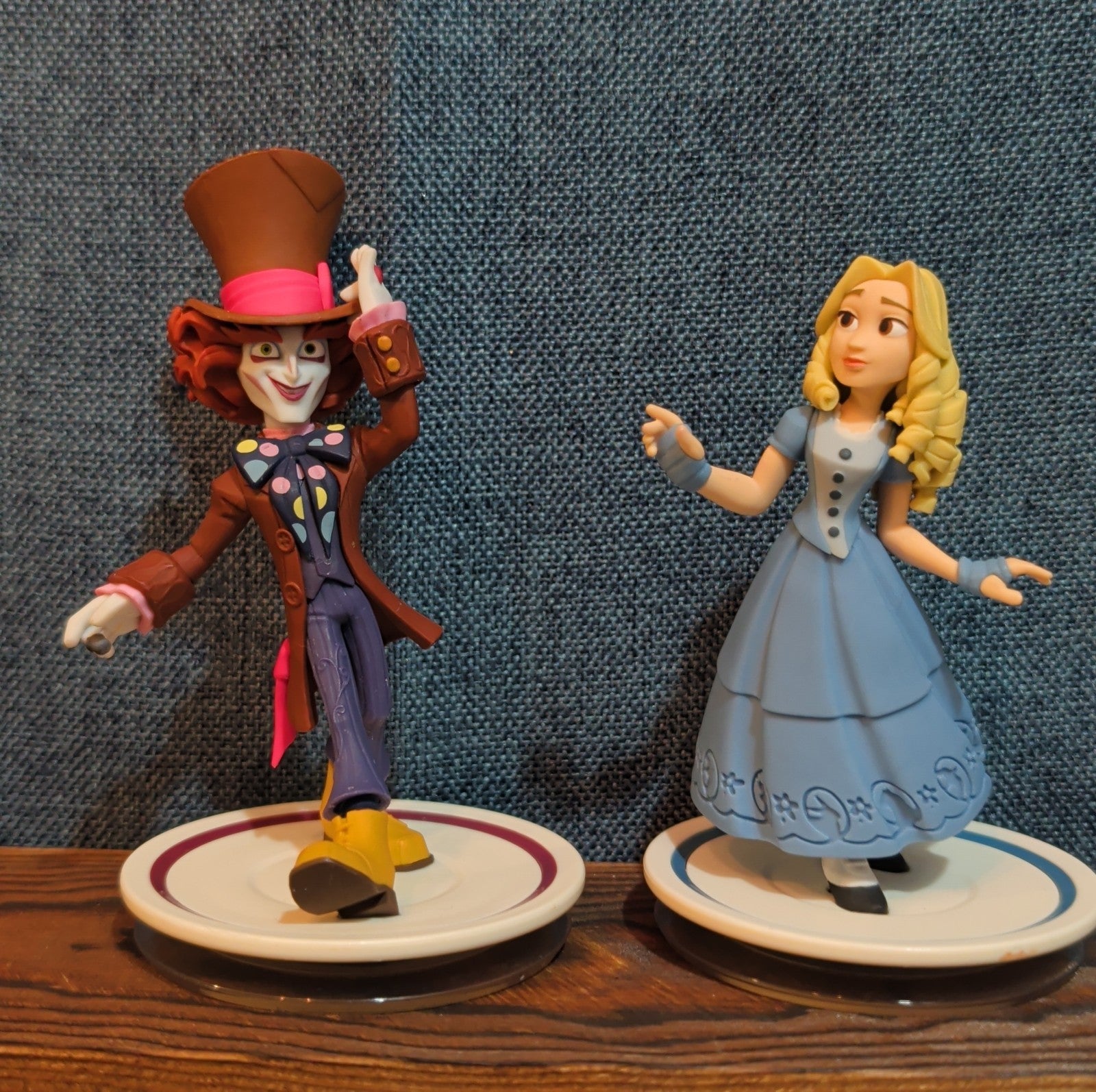 Disney Infinity 3.0 Alice & Mad Hatter Alice in Wonderland Character Figures Set