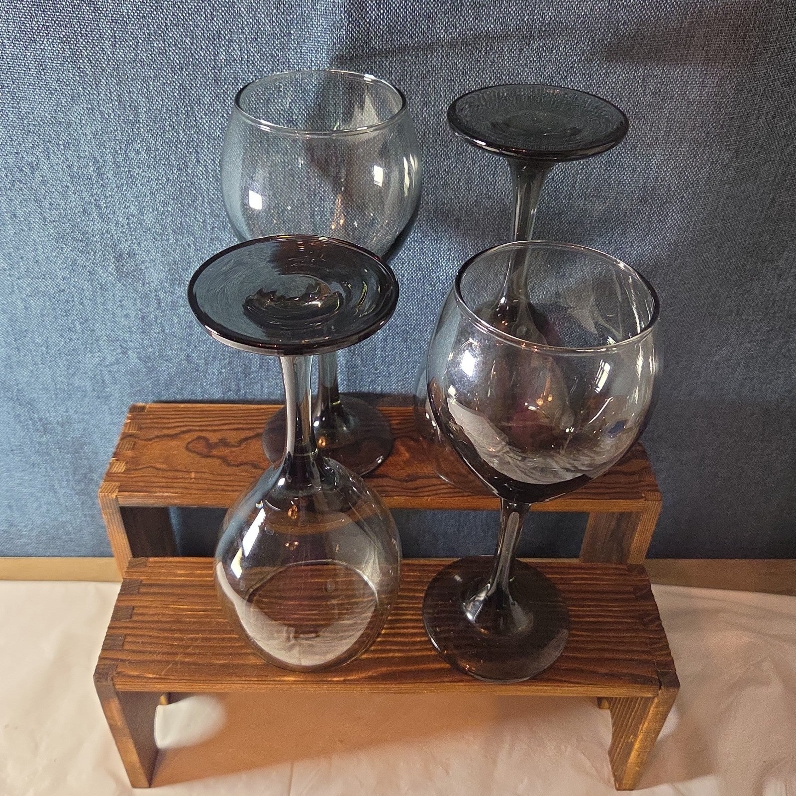 Greenbrier Set 4 Smokey Grey Gray Wine Glasses 12oz