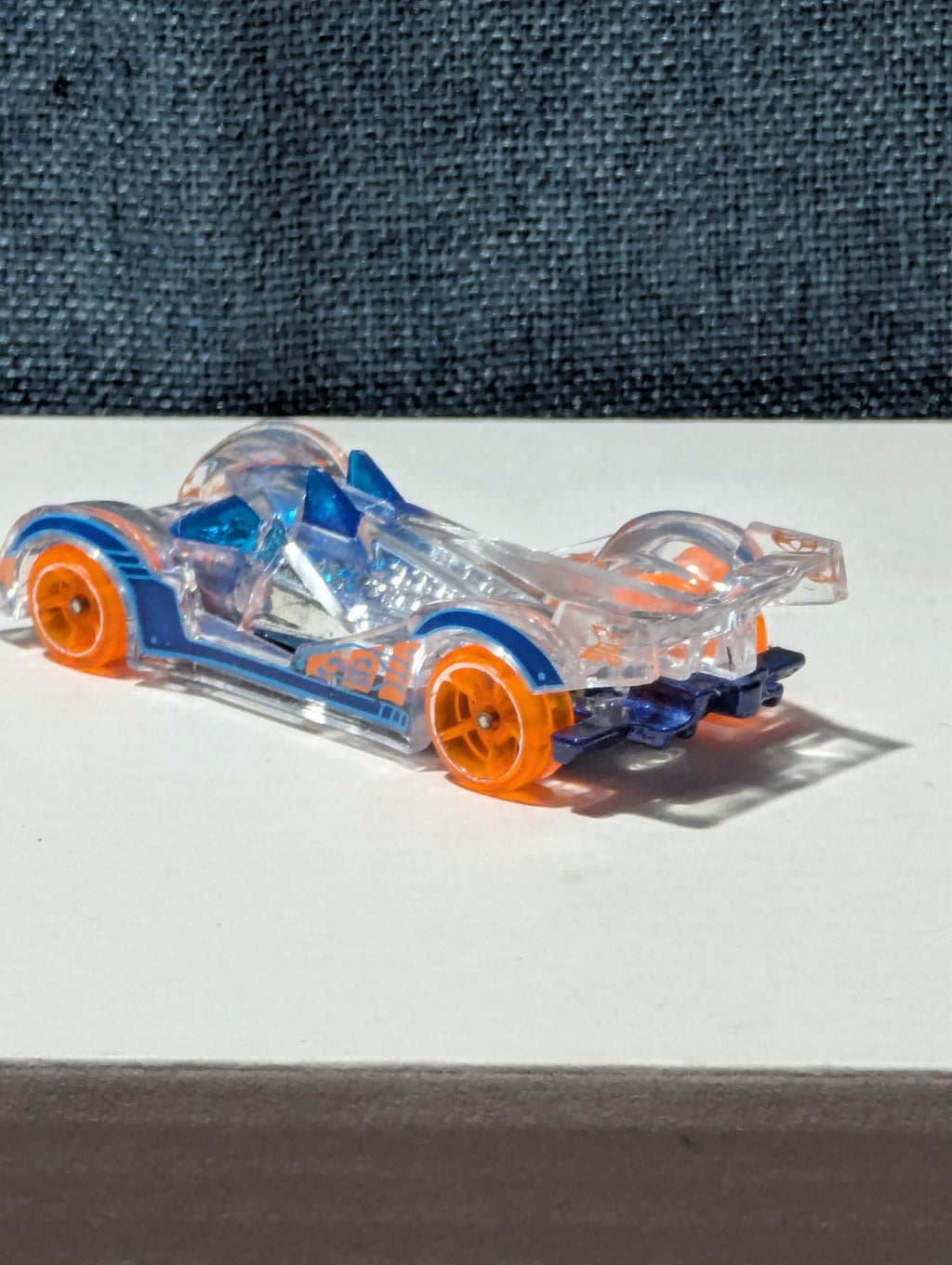 Hot Wheels Hi-Tech Missile | 2014 X-Raycers Clear & Blue | Fast Track Car