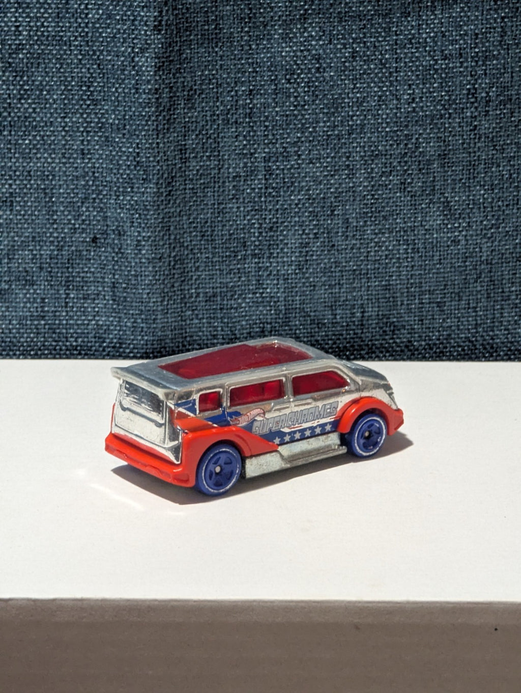 Hot Wheels Speed Box (2012) | Red White & Blue "Super Chromes" |Diecast Van