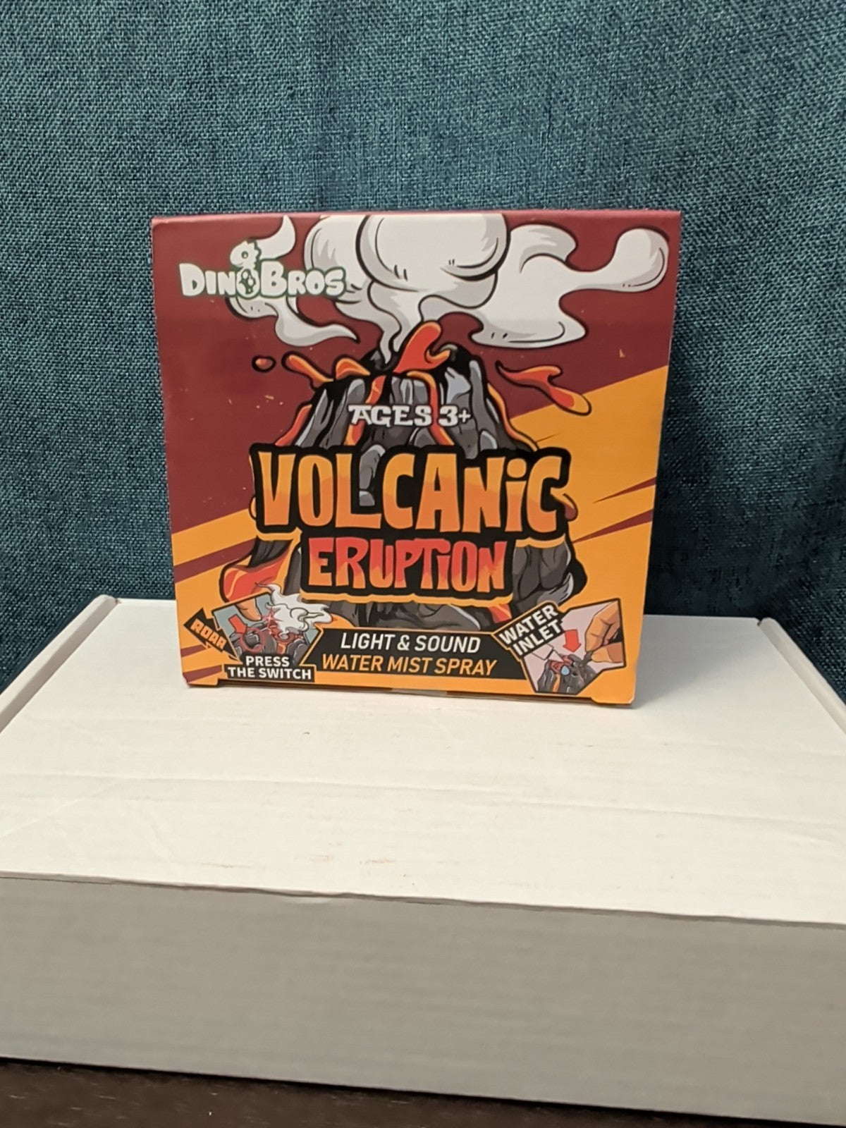 NEW DINOBROS Volcanic Eruption Toy | Mist-Spouting Volcano Kids Dinosaur Sound
