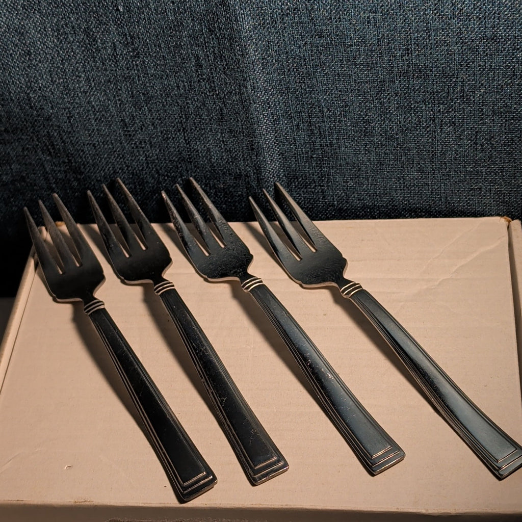 Set of 4 Hampton Silversmiths PORTFOLIO Glossy Salad Forks | 18/0 Stainless 208