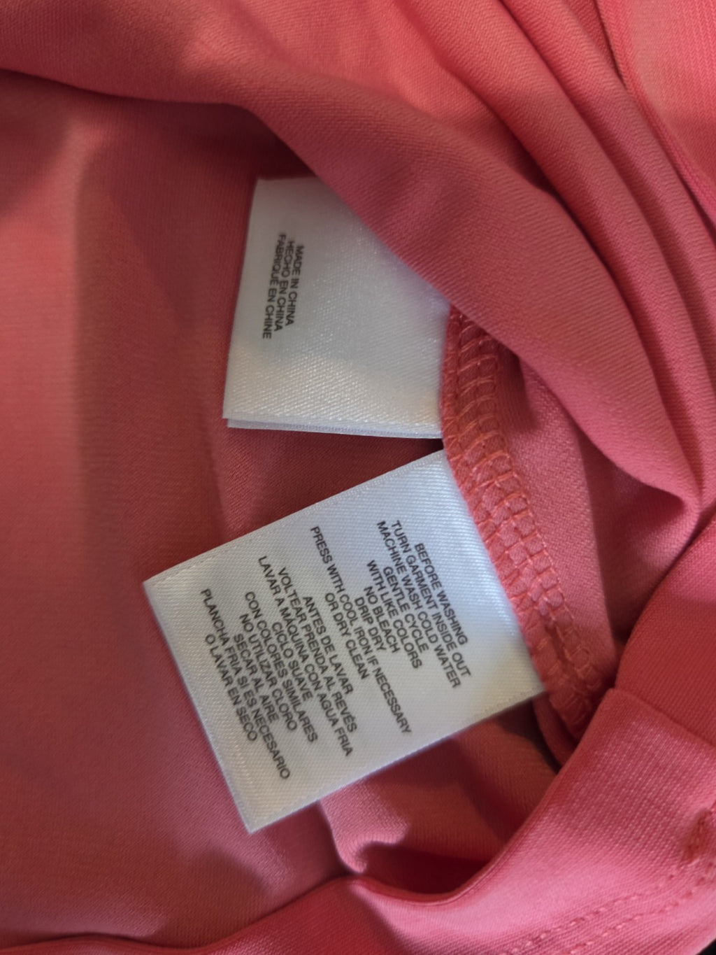 Anne Klein Sport Blouse Coral Lion Logo V-Neck Jersey Career Top Gently Used L