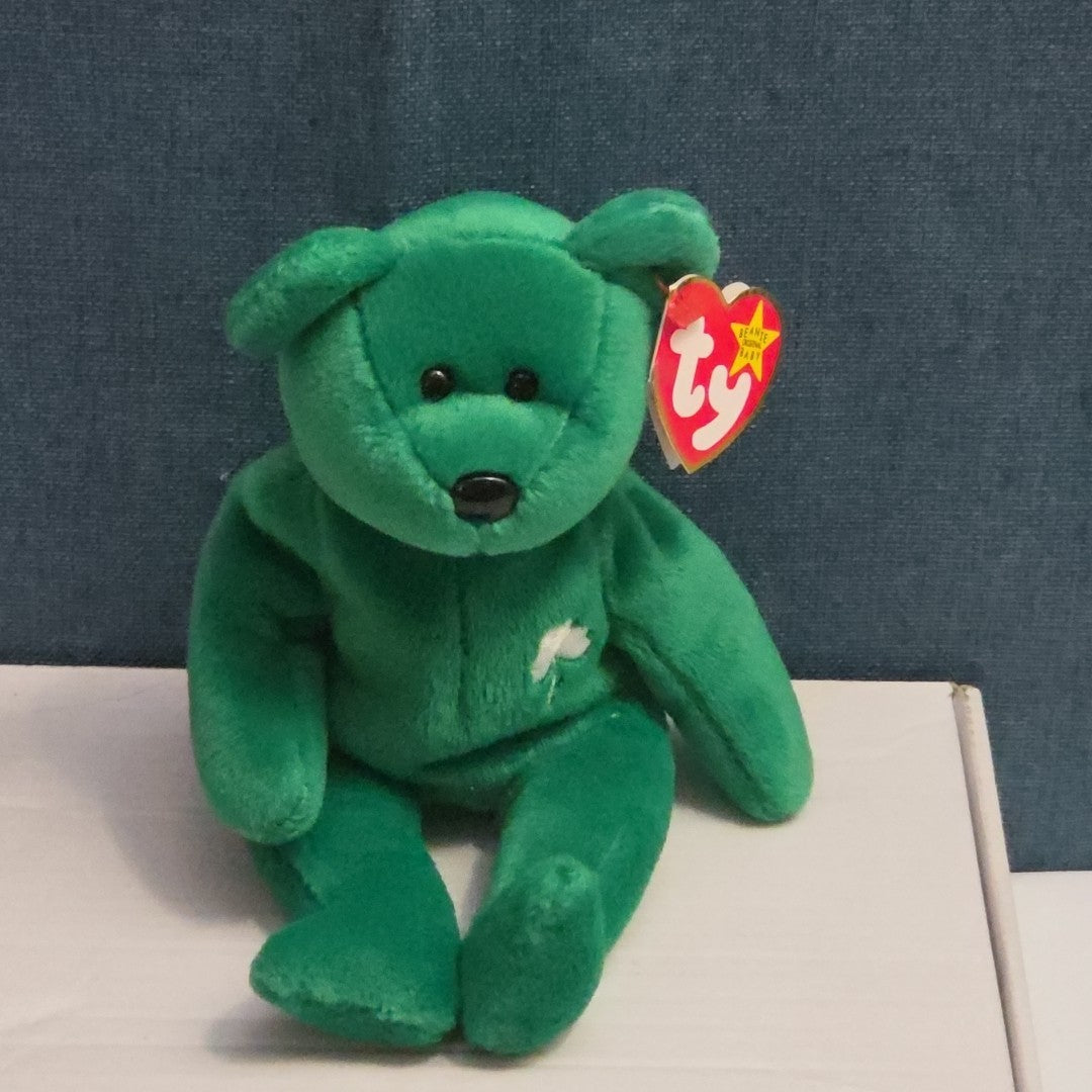 Ty Beanie Baby Erin the Bear 1997 Retired MWMT P.E. Pellets Irish Green Clover