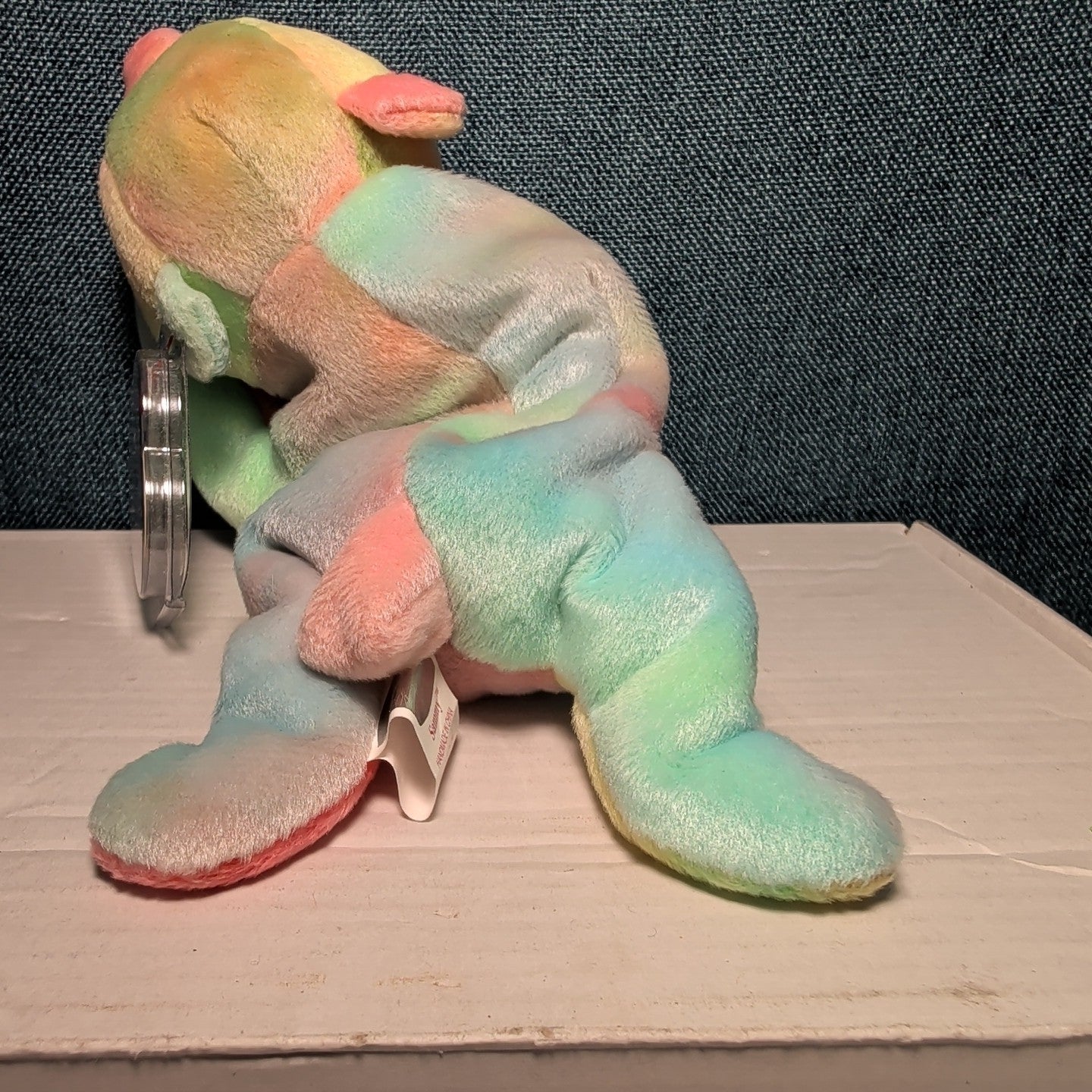 Sammy TY Beanie Baby 1999 Retired Tie-Dyed Multicolor Bear w/ Protector
