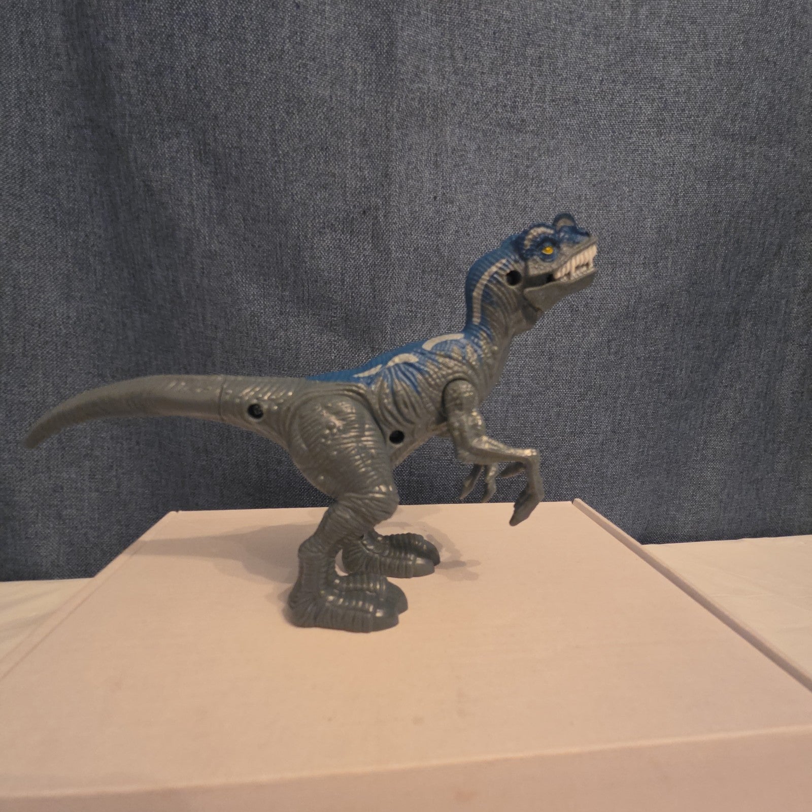 Chap Mei Dino Valley Velociraptor Figure Blue Stripe Replacement Animal Planet 7