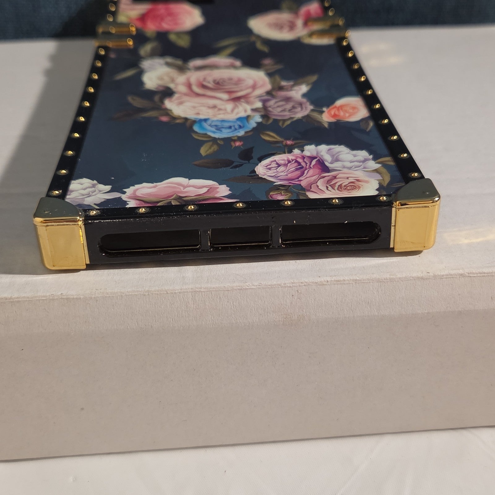 Luxury Trunk Rose Phone Case Gold Rivet Retro Cover