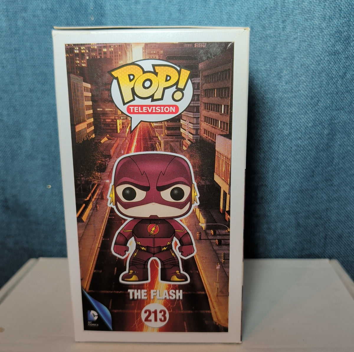 Funko Pop Television Vinyl DC Universe  The Flash #213 in Box with Protector