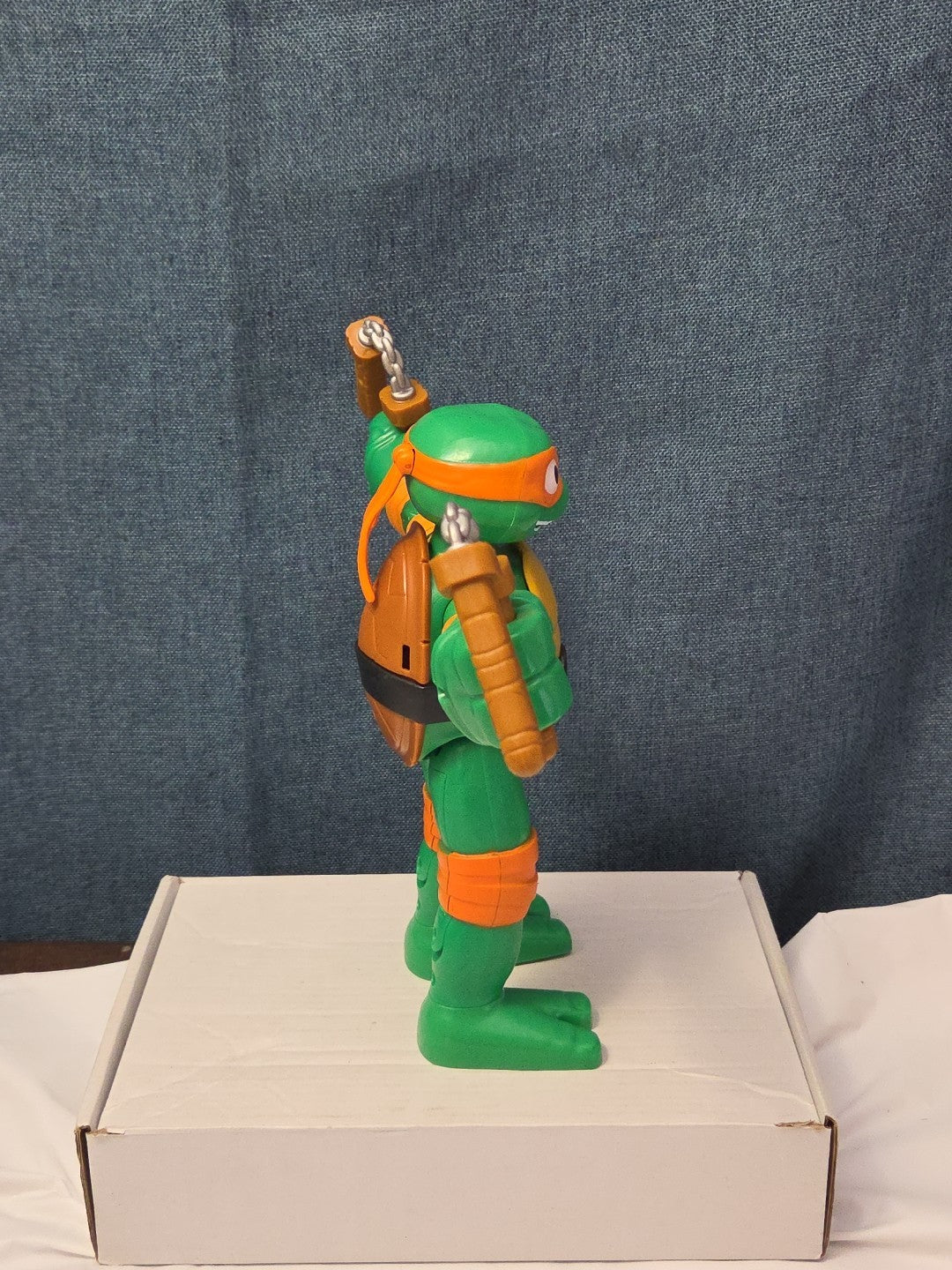 Teenage Mutant Ninja Turtles TMNT Stretch N Shout Michelangelo Talking Figure