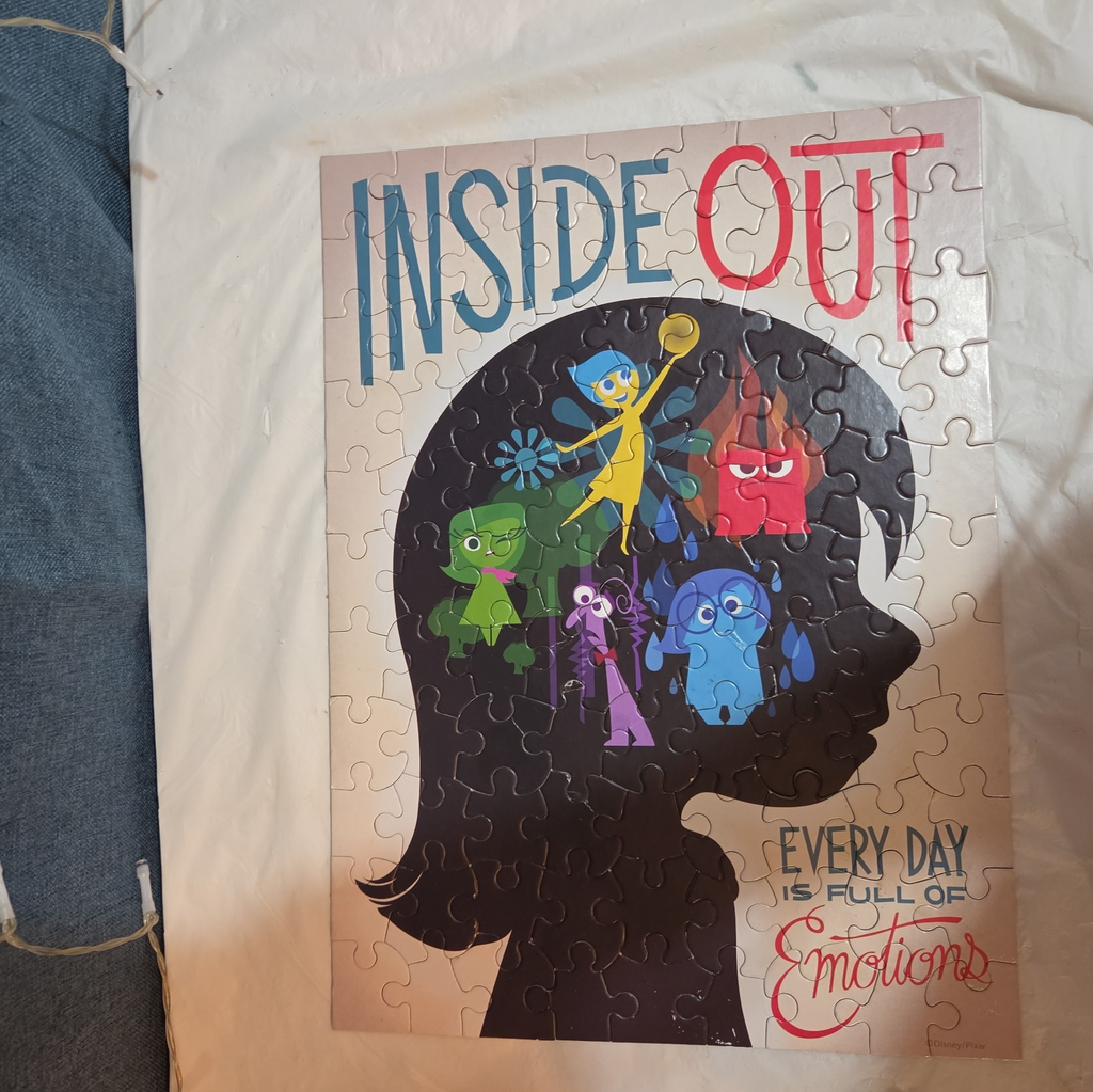 Disney Pixar Inside Out 100 Piece Jigsaw Puzzle Complete Family