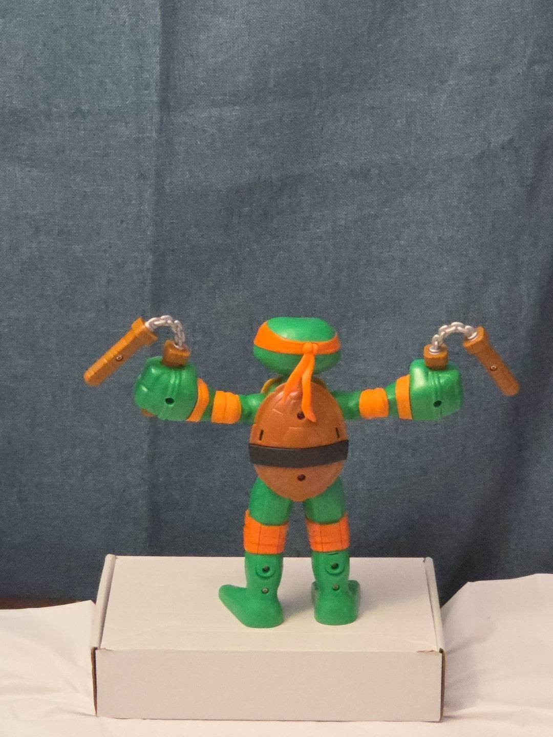 Teenage Mutant Ninja Turtles TMNT Stretch N Shout Michelangelo Talking Figure