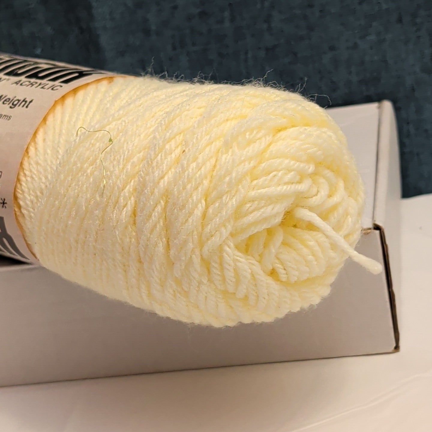 Vintage Wintuk Yarn 100% Orlon Acrylic Fisherman Cream 4-Ply Worsted Weight NOS