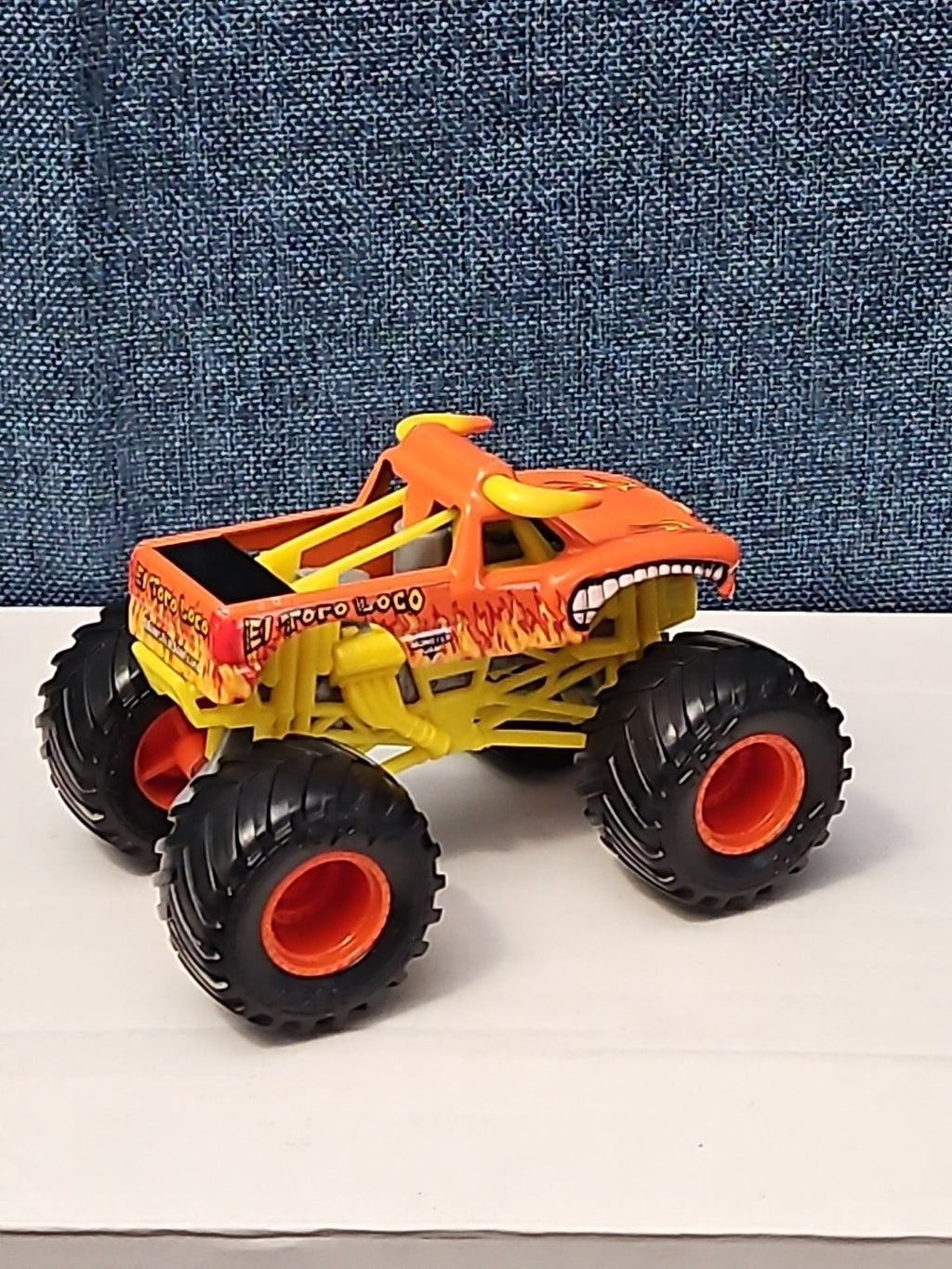 Hot Wheels El Toro Loco Monster Truck | Orange Crazy Bull | 1:64 Scale