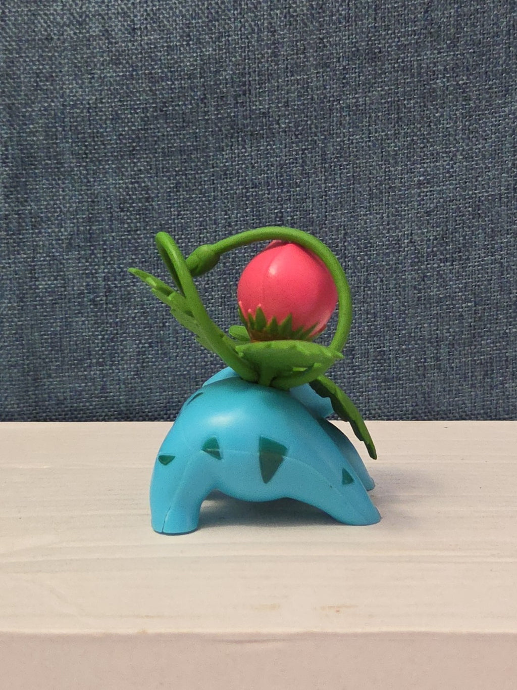 Nintendo Pokemon IVYSAUR 2.5" Vinyl Figure PVC 2015 Tomy Toy Kanto Collectible