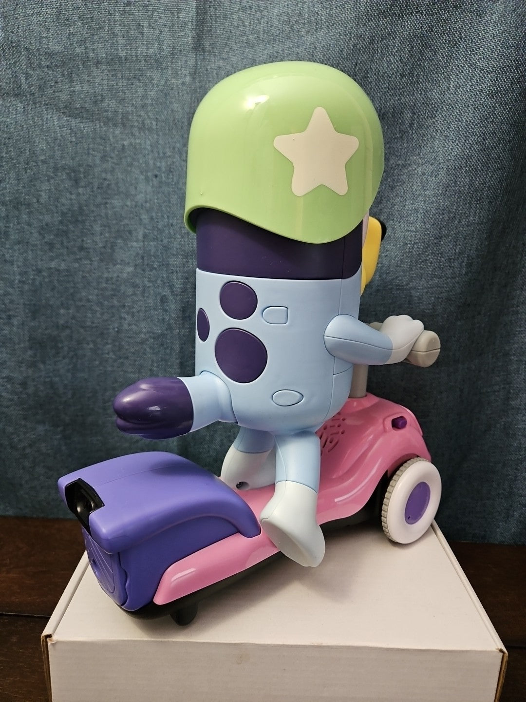 VTech Bluey Scooter Toy | Sings & Talks | Follow Me Game | Interactive Dancing