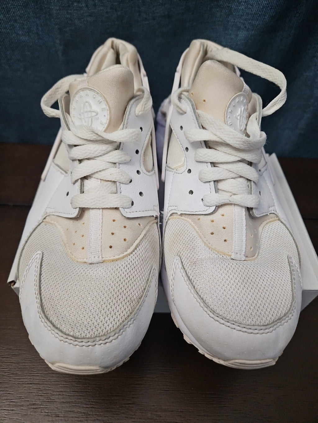 Nike Air Huarache Triple White GS 654275-110 Size 6.5Y | Women's 8 | Retro