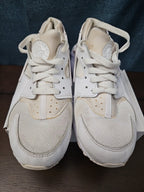Nike Air Huarache Triple White GS 654275-110 Size 6.5Y | Women's 8 | Retro