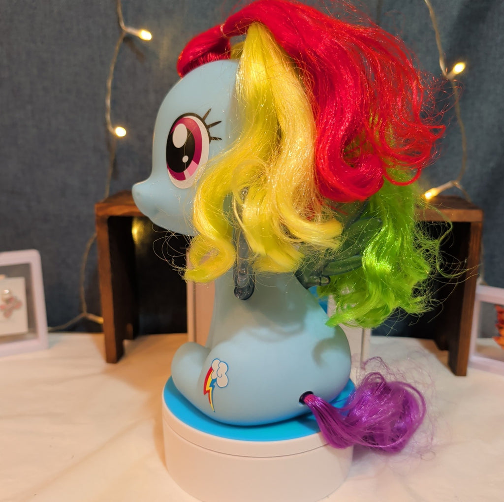 Hasbro My Little Pony Rainbow Dash 9" Glitter Wings Sitting 2018