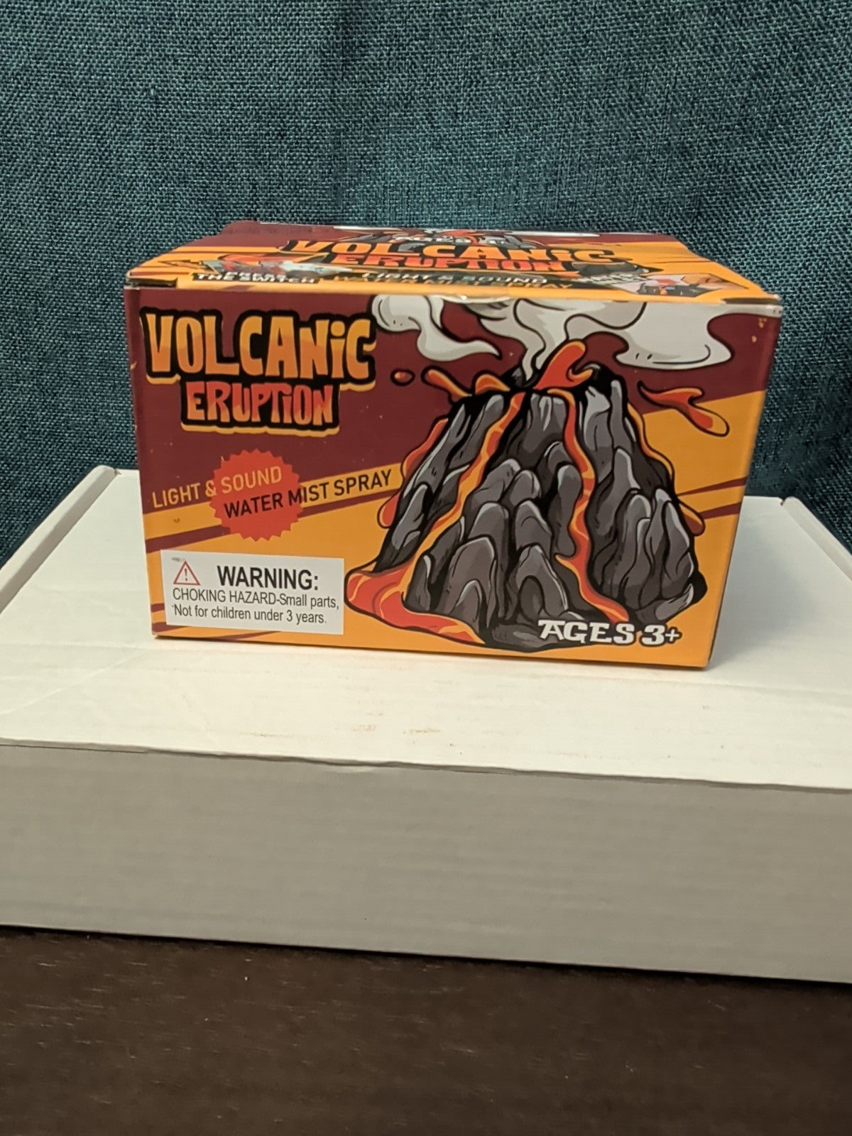 NEW DINOBROS Volcanic Eruption Toy | Mist-Spouting Volcano Kids Dinosaur Sound