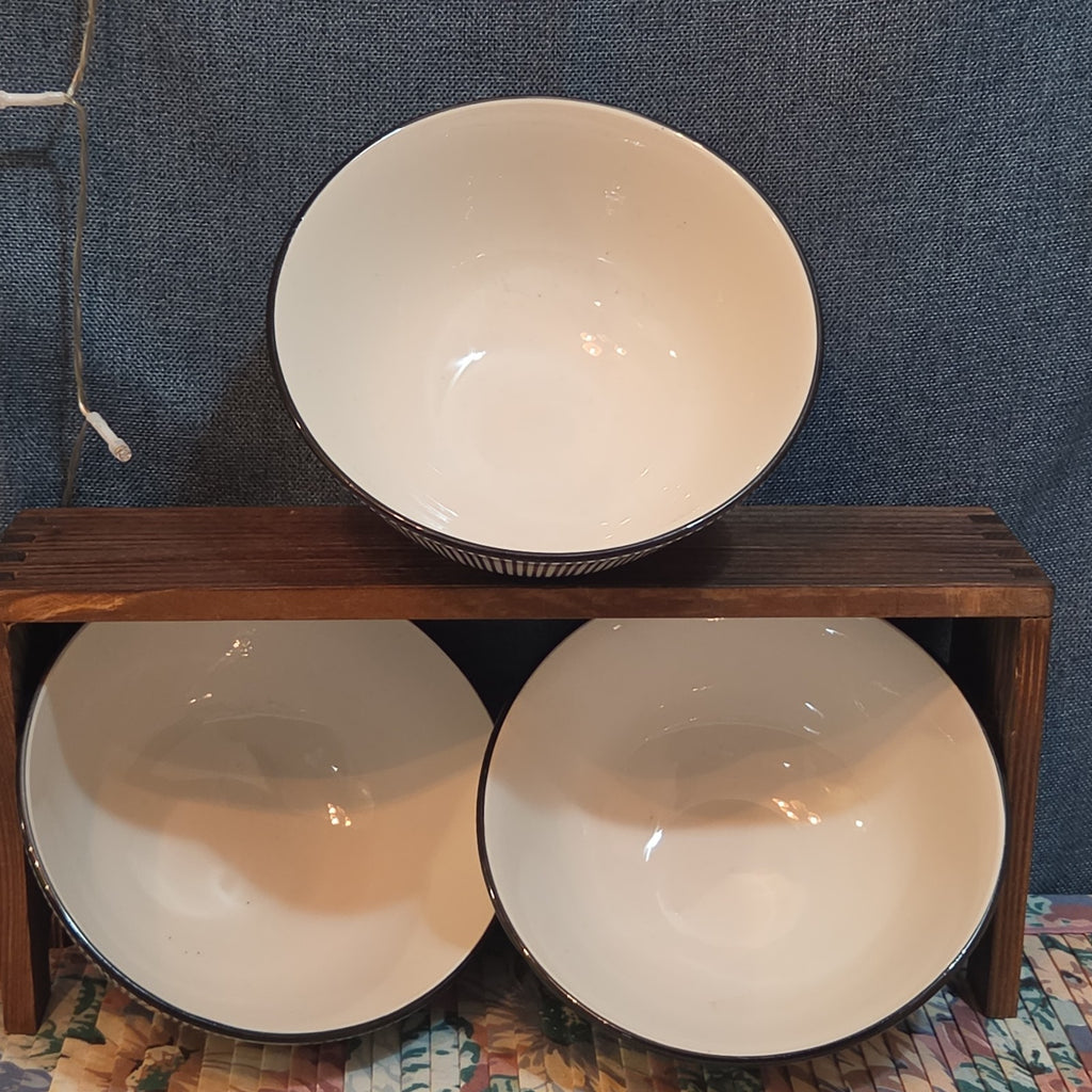 Royal Norfolk Set 3 Ceramic Bowls 6" Black White Dashed Swirl