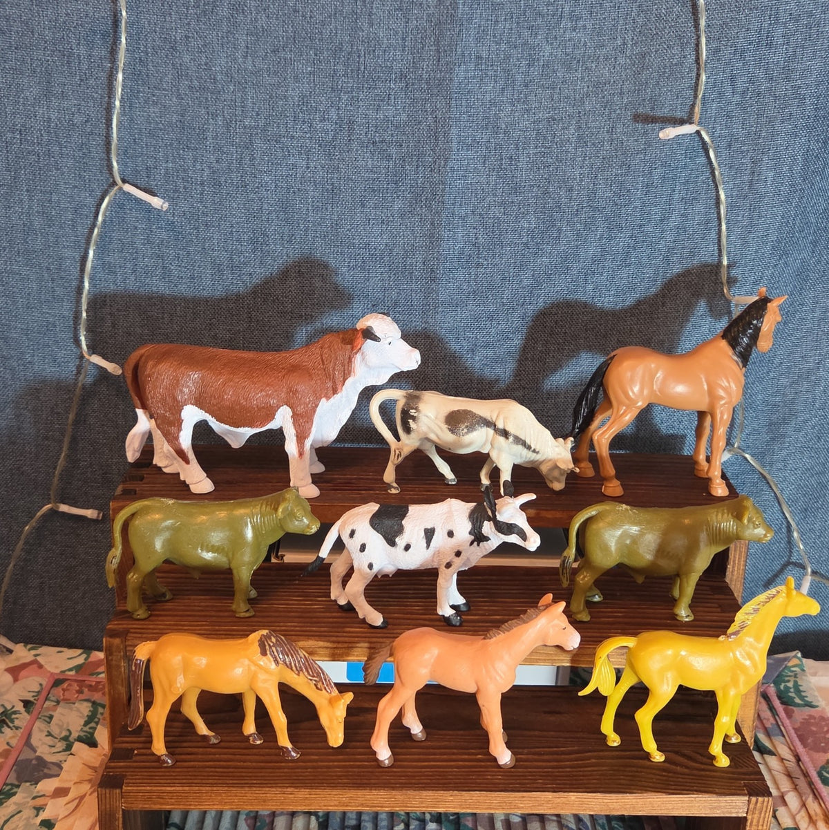 Farm Animals 9Pc Lot Plastic Horses Cows Vintage Style P