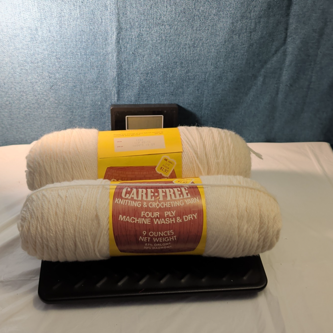 Vintage Care-Free Yarn 4-Ply Worsted Off White Lot 2 Skeins 18oz Total NOS Orlon