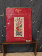 Anchor Countryside Floral Cross Stitch Kit Cream Aida Floral PCE893