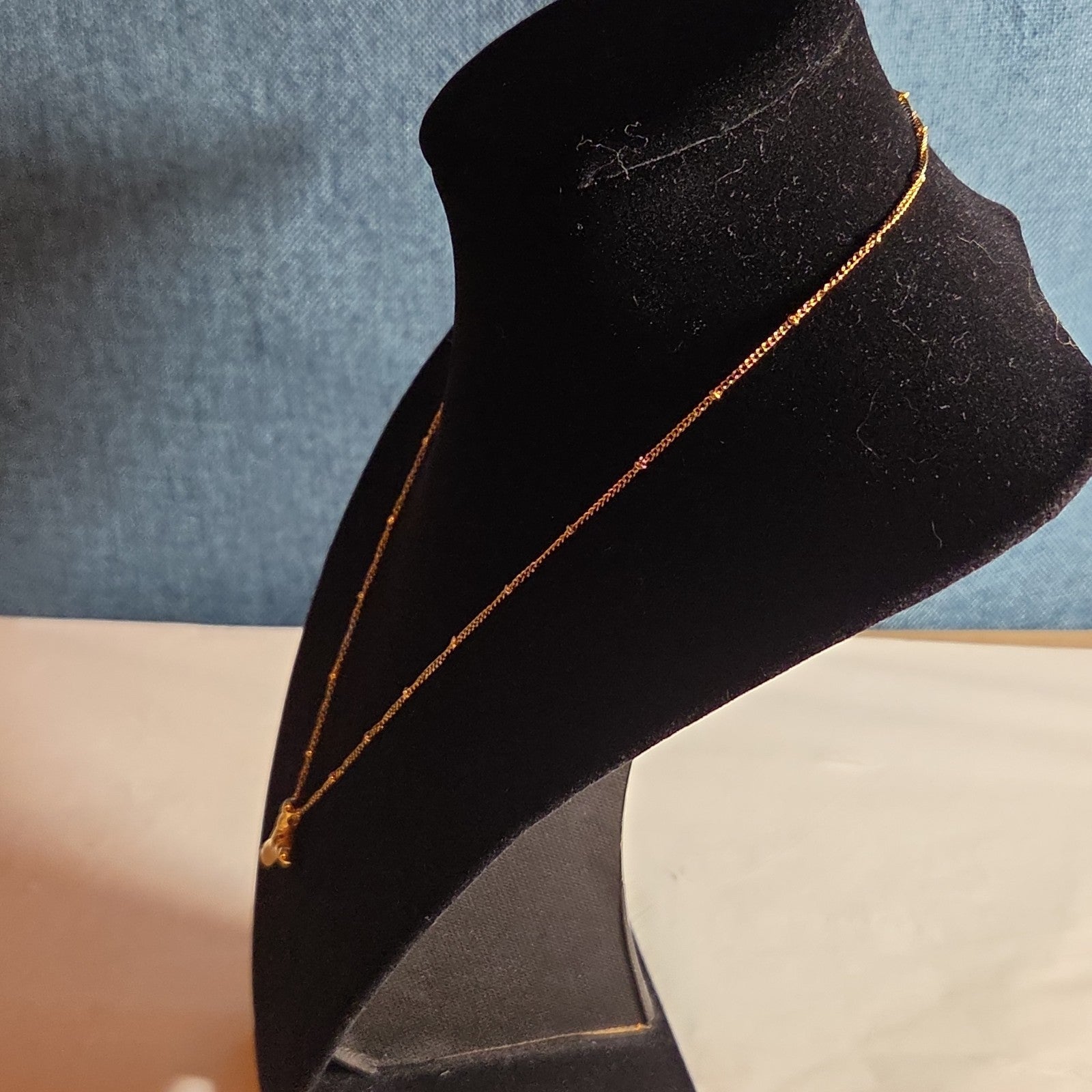 Y Initial Bubble Letter Necklace Gold Tone Satellite