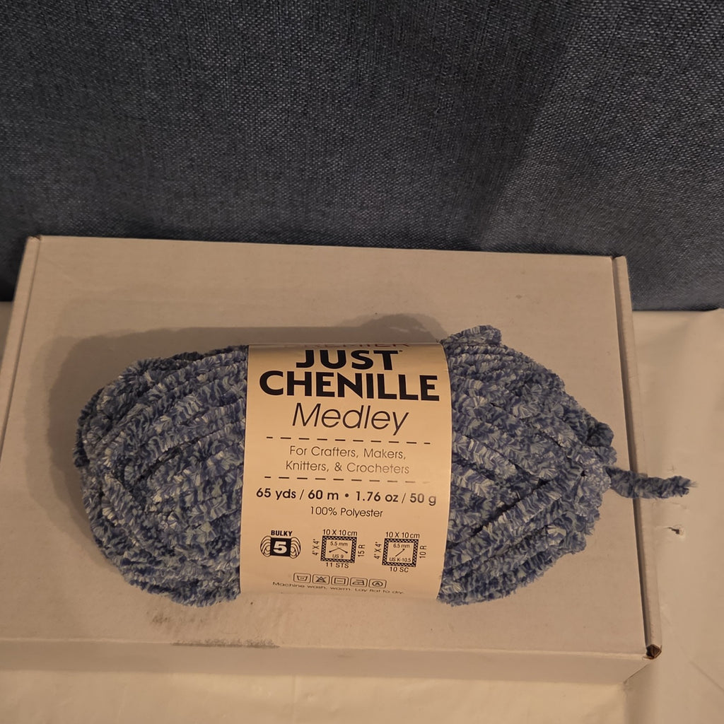 Premier Just Chenille Medley Yarn Navy Blue Lot 202 Bulky 5 Polyester