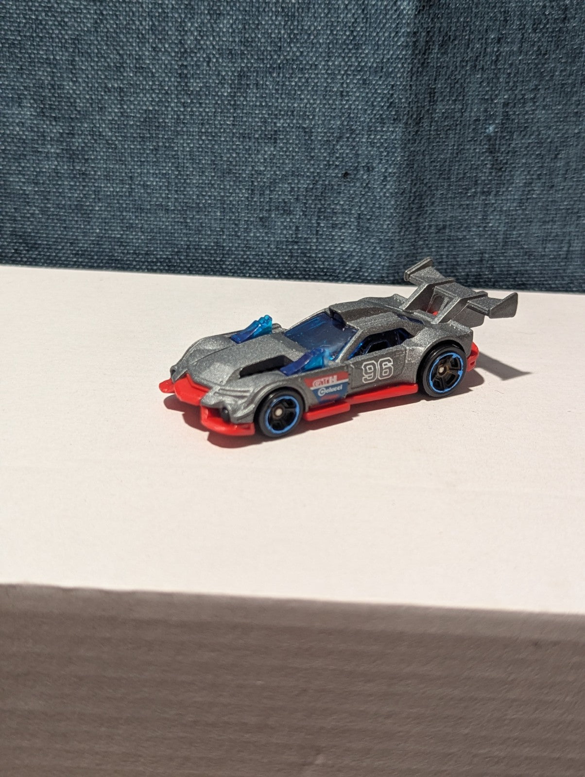 Hot Wheels GT HUNTER 2014 First Edition Night Burnerz #96 Silver Loose | Good