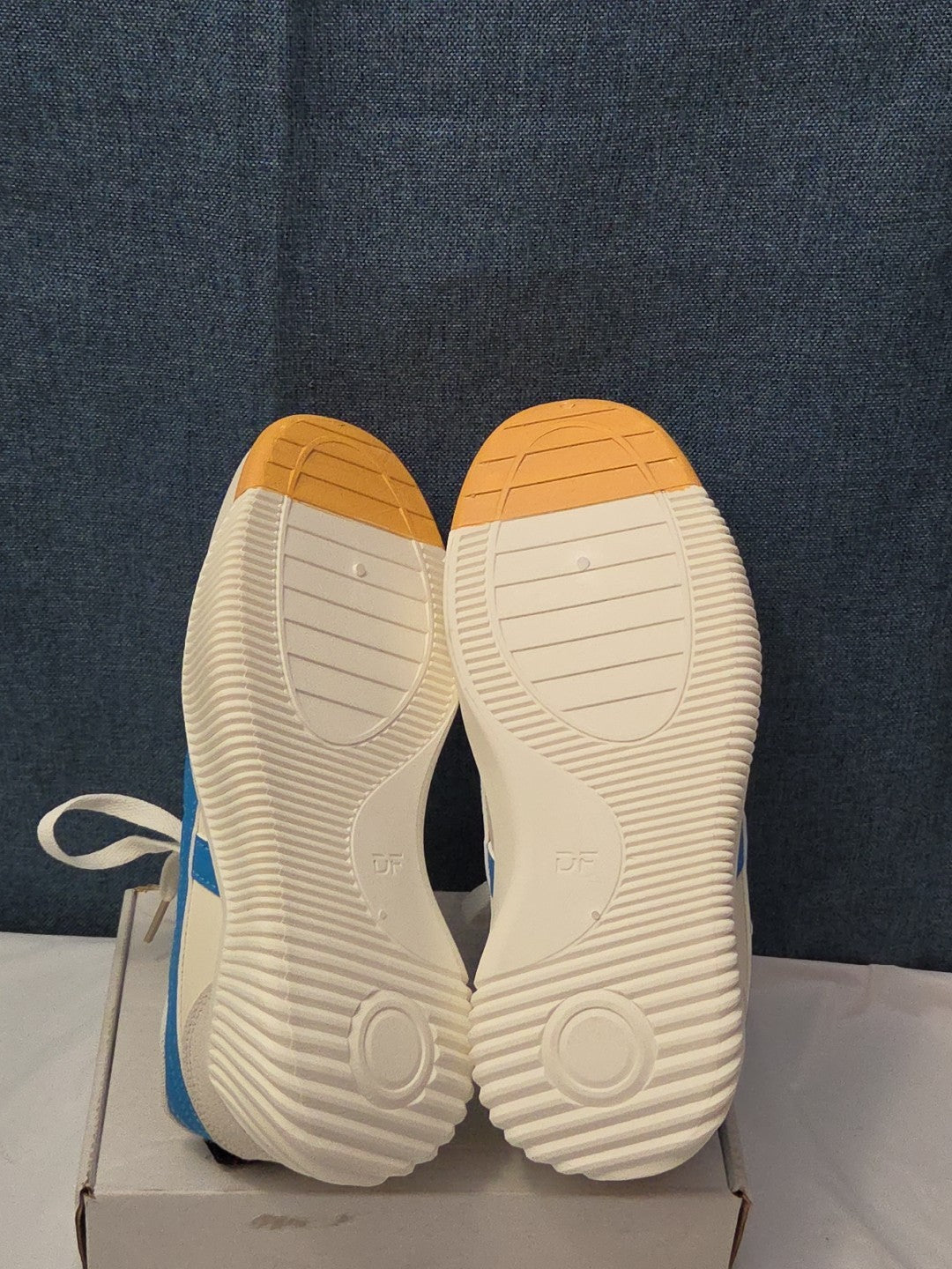 DeFlorance CLOUDEA 2.0 Orthopedic Sneakers | White Blue Women's Size 8 NEW