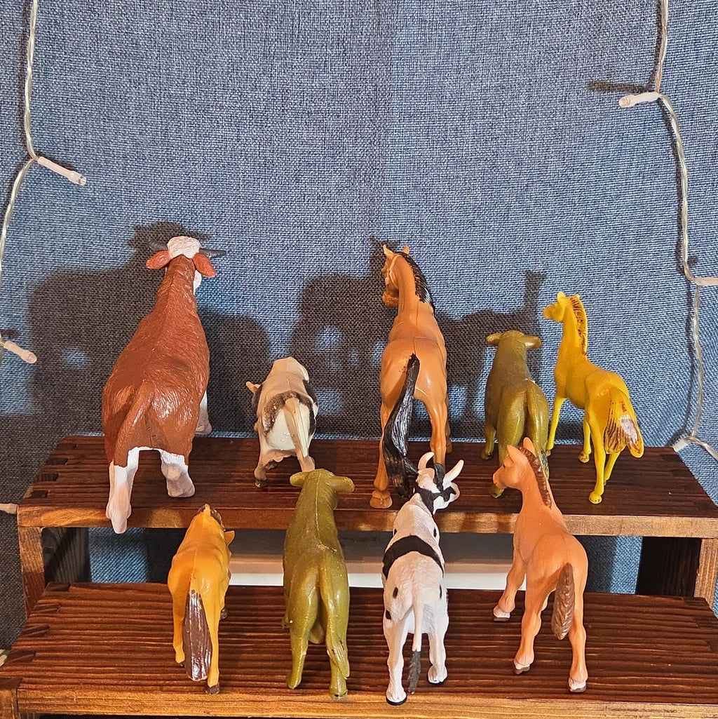 Farm Animals 9Pc Lot Plastic Horses Cows Vintage Style P