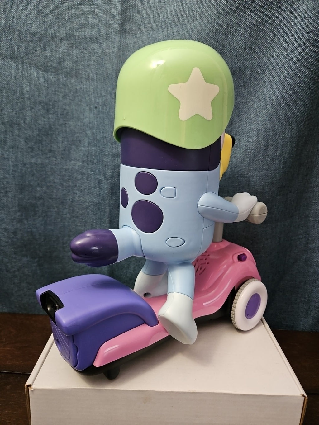 VTech Bluey Scooter Toy | Sings & Talks | Follow Me Game | Interactive Dancing