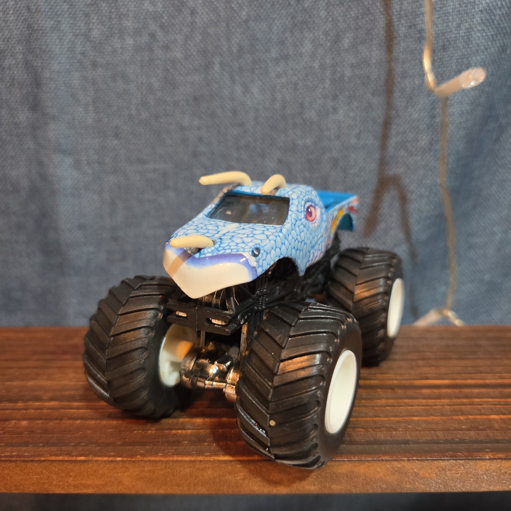 Hot Wheels Monster Jam Jurassic Attack Diecast Dinosaur Y2K