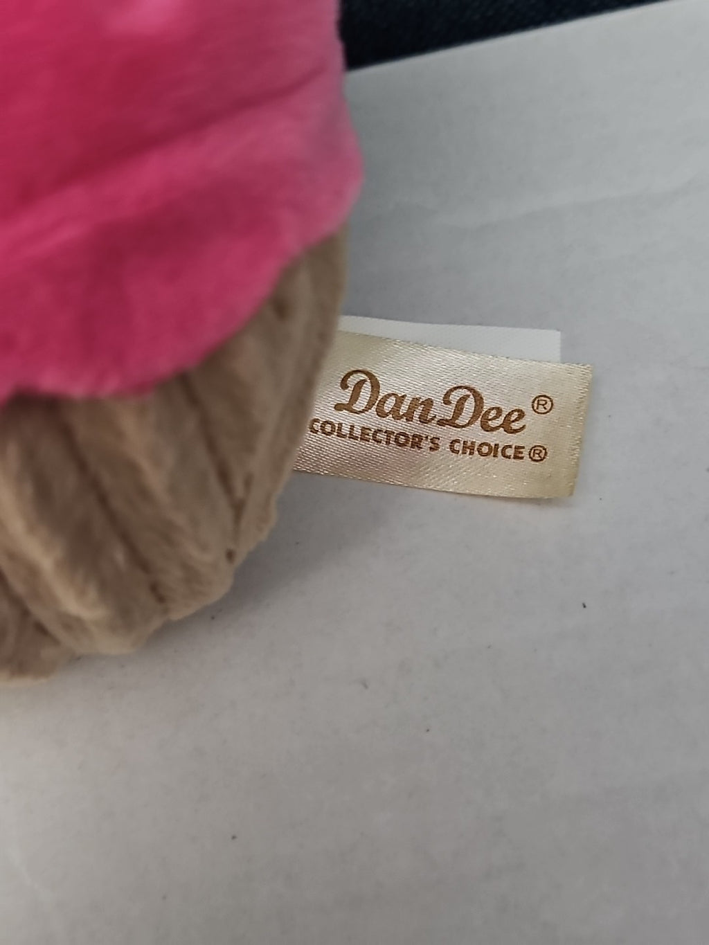 Dan Dee Cupcake Plush Keychain | Pink Happy Face Bag Clip | Kawaii Food Stuffed