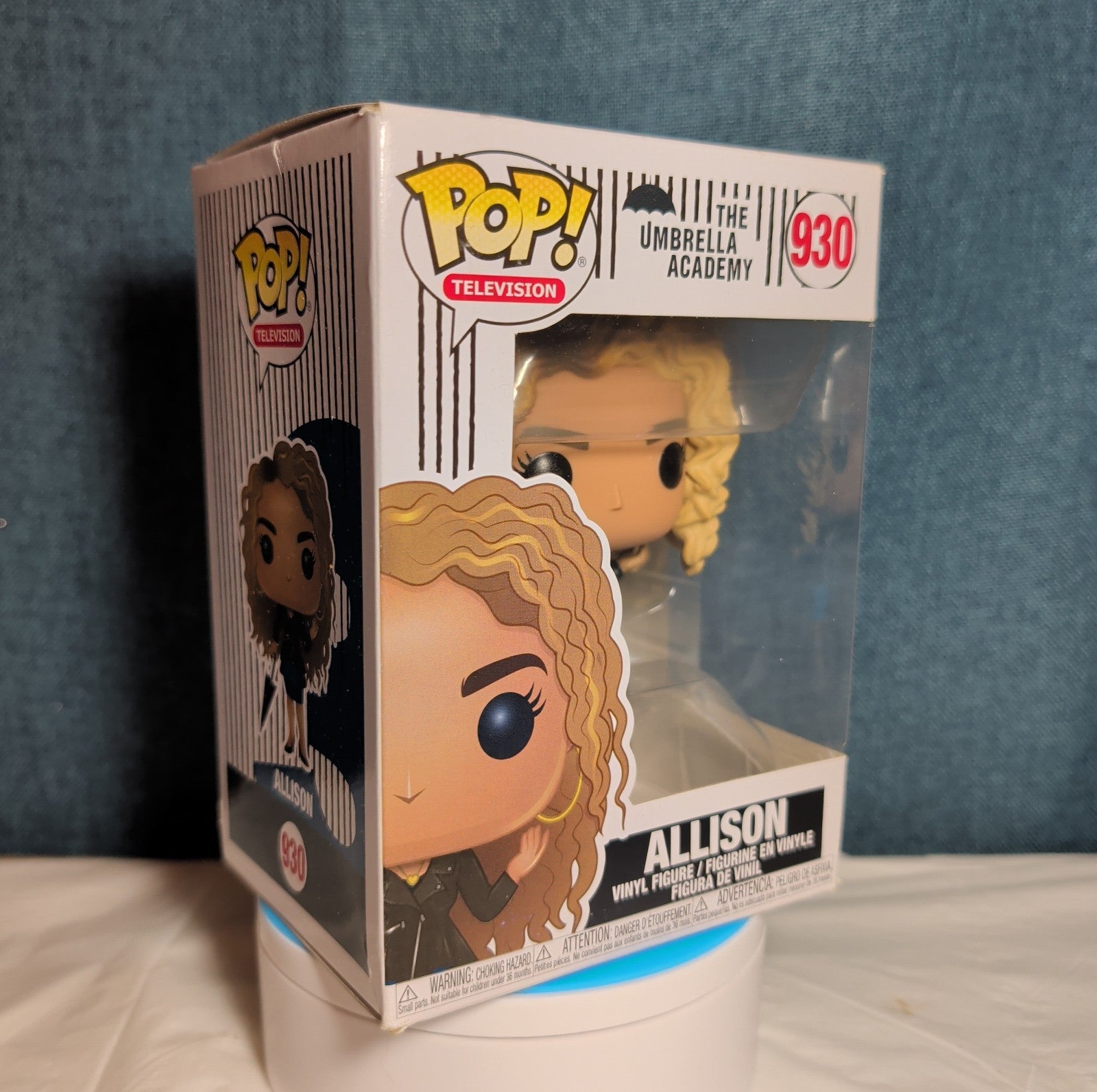 Funko Pop Television Umbrella Academy Allison 930 Vinyl with Box in Protector