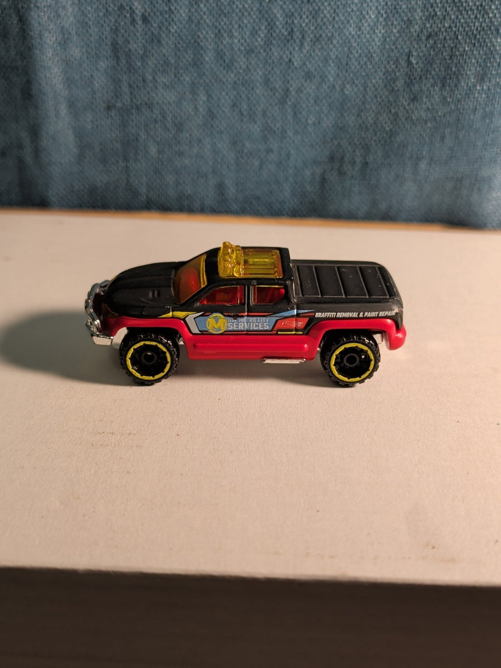 Hot Wheels Off-Duty Truck | Graffiti Removal Service | 2016 HW City Works |