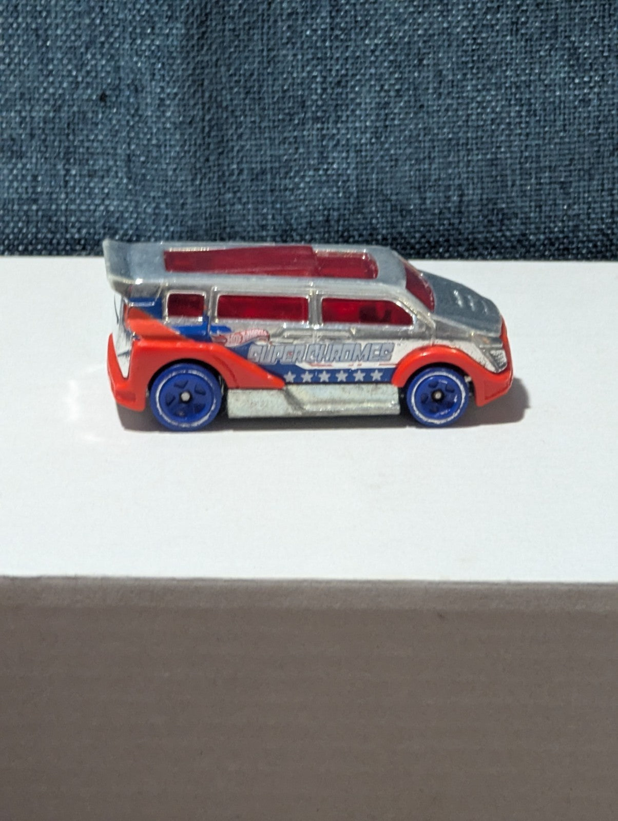 Hot Wheels Speed Box (2012) | Red White & Blue "Super Chromes" |Diecast Van