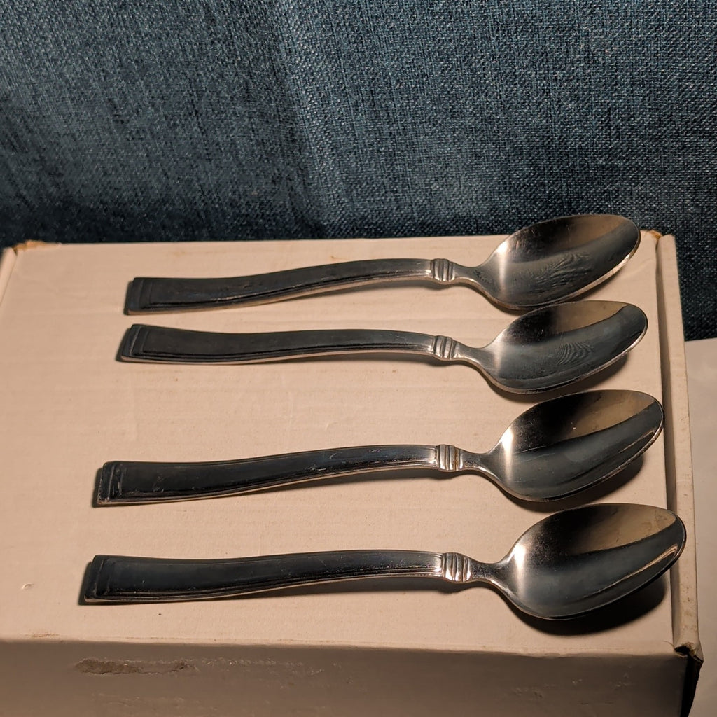 Set of 4 Hampton Silversmiths PORTFOLIO Glossy Spoons | 18/0 Stainless 208