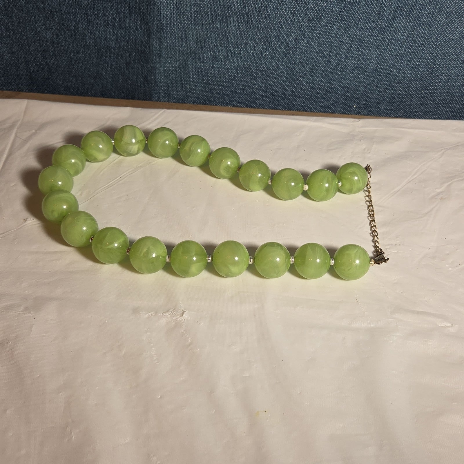 Chunky Bead Necklace Marbled Green Acrylic Retro Y2K PreOwned