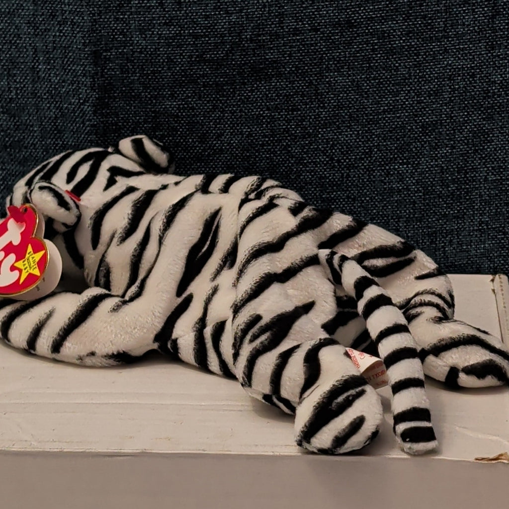 Ty Beanie Baby Blizzard White Tiger 1996 DOB Retired Stuffed Animal MWMT 04163