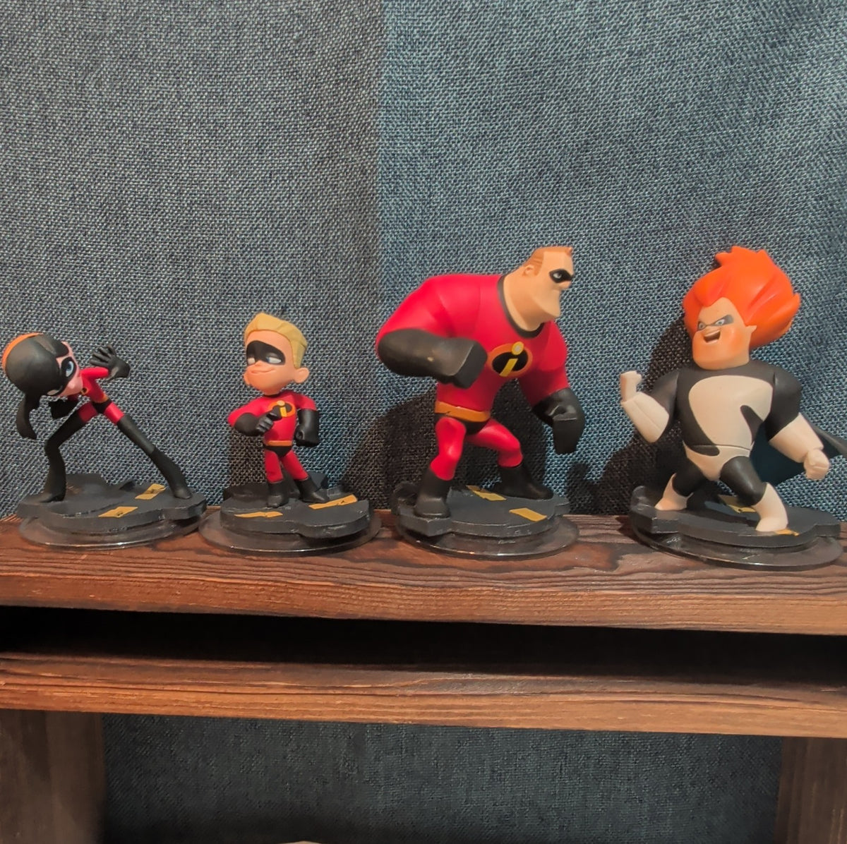Disney Infinity 1.0 Incredibles 4 Figure Lot Syndrome Dash PVC Loose